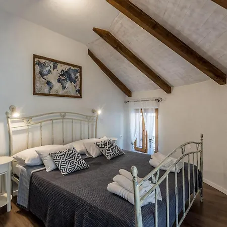 The Old Captain's House Сasa de vacaciones *