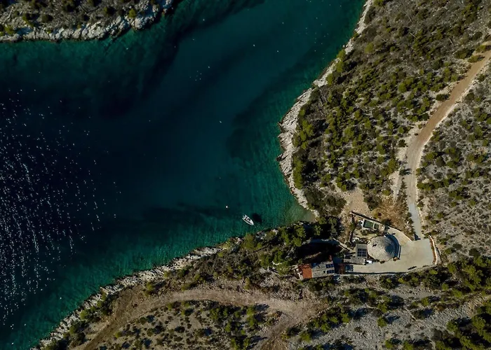 Tatil Evi The Old Captain's House Milna (Brac)